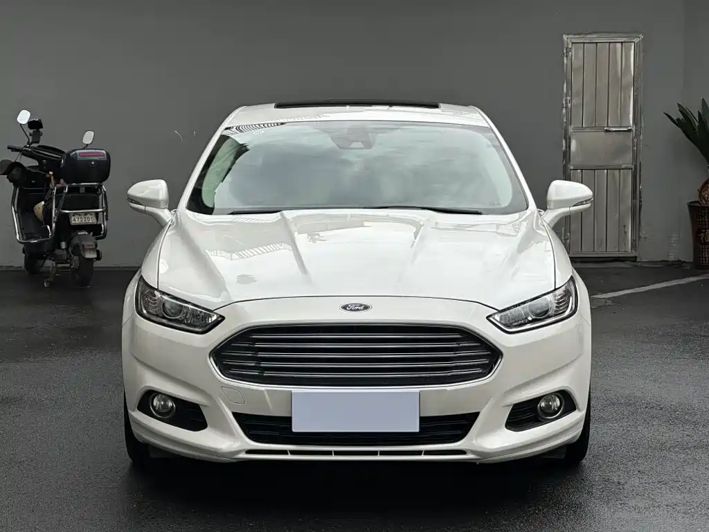 Ford Mondeo — миниатюра 2