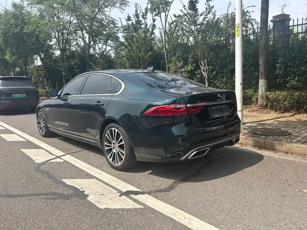 Jaguar XFL — миниатюра 14