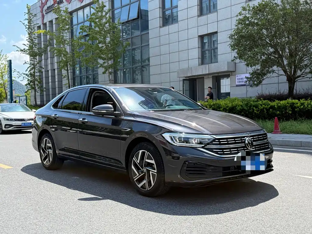 Volkswagen Sagitar — миниатюра 3