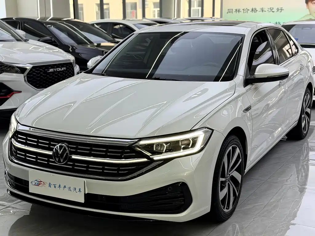 Volkswagen Sagitar