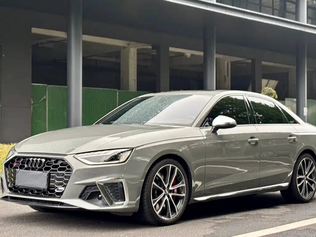 Купить Audi S4
