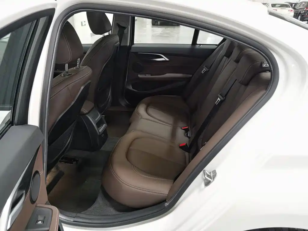 BMW 1 Series — миниатюра 15