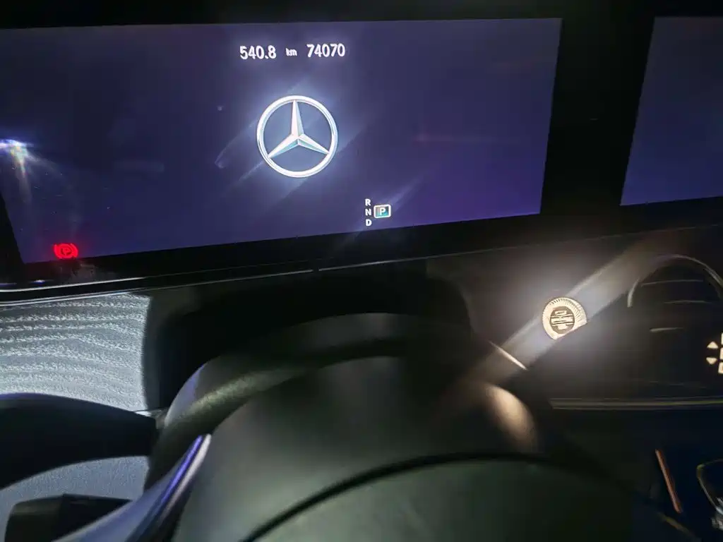 Mercedes-Benz E-Class — миниатюра 8