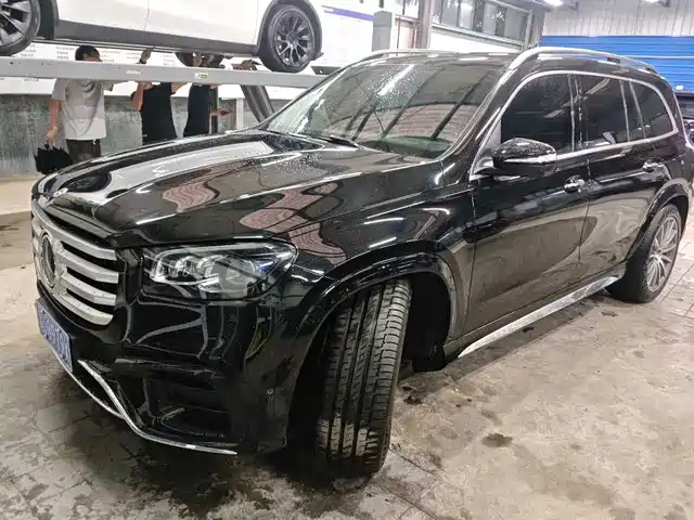 Mercedes-Benz GLS