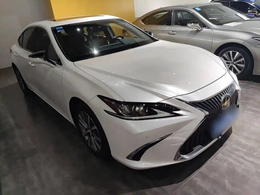 Lexus ES — миниатюра 4