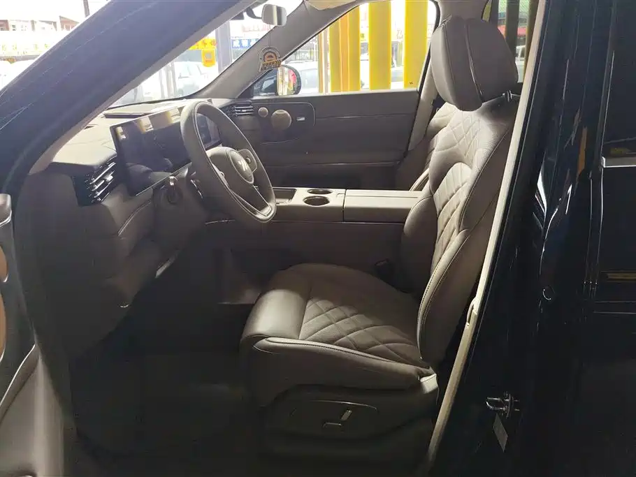 IM Motors LS9 2026 66 Ultra