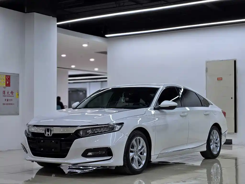 Купить Honda Accord