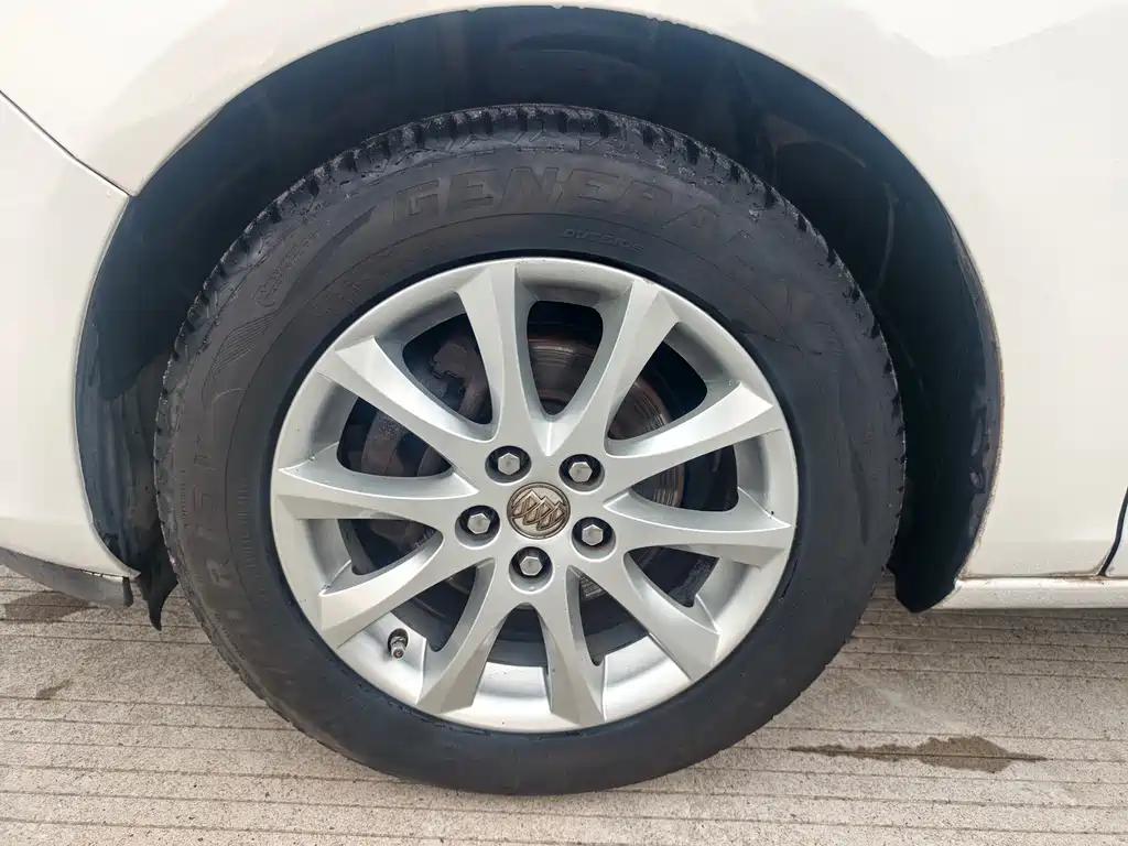 Buick Excelle — миниатюра 10