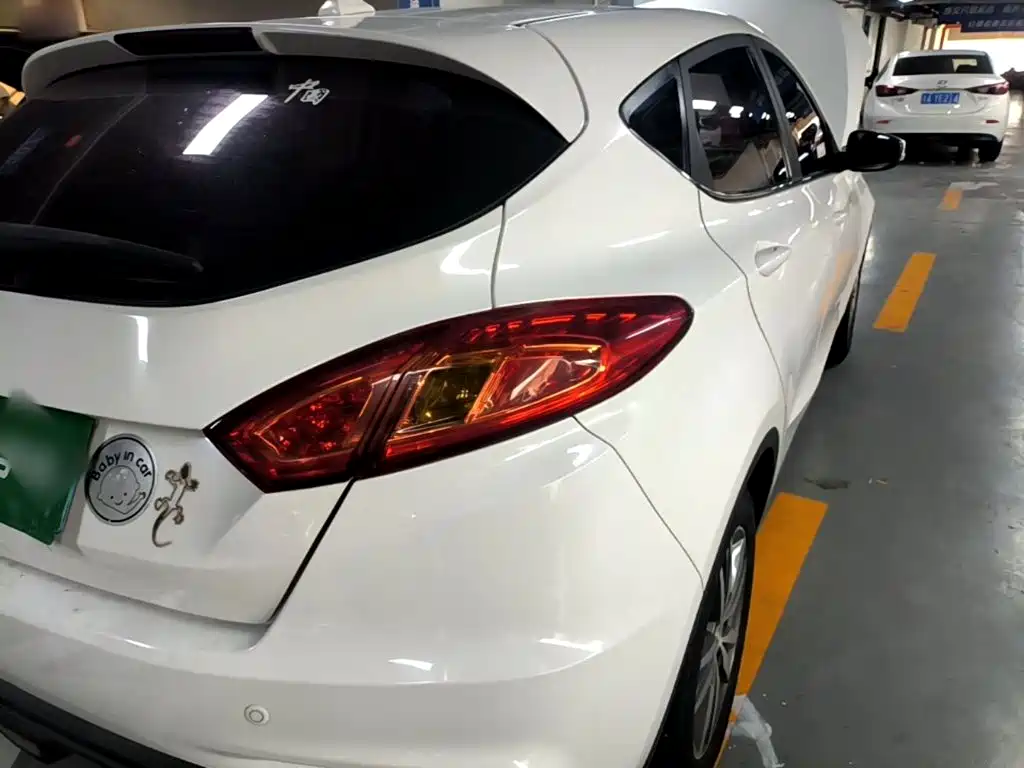 Changan Eado XT — миниатюра 8