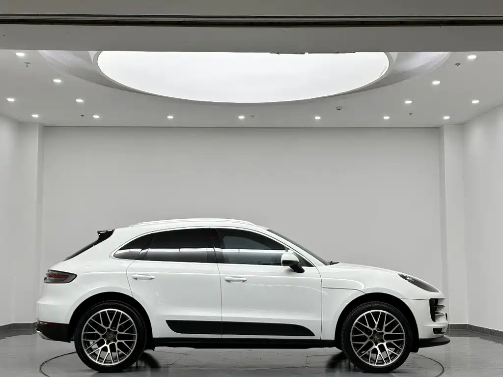 Porsche Macan — миниатюра 4