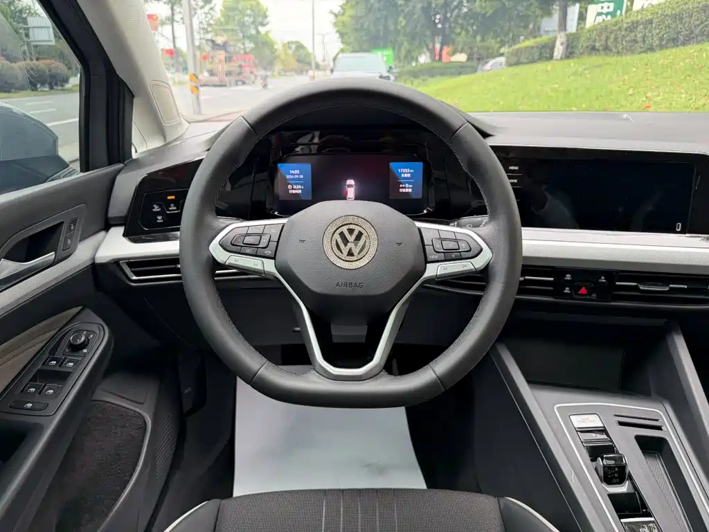 Volkswagen Golf — миниатюра 14