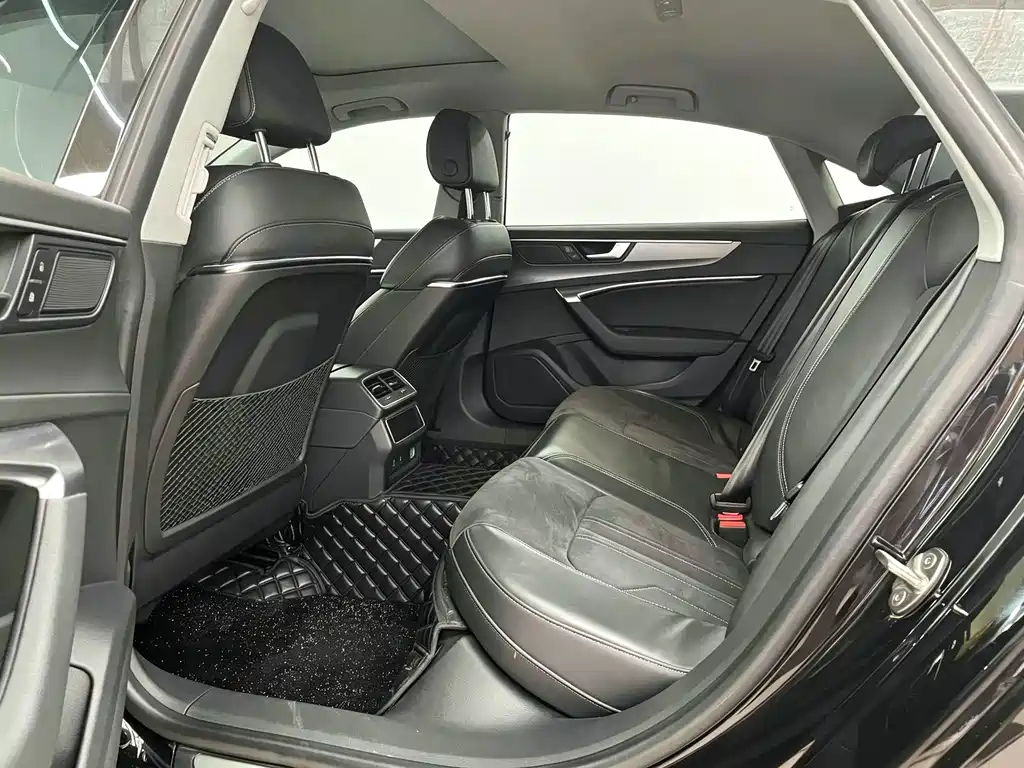 Audi A7L — миниатюра 5