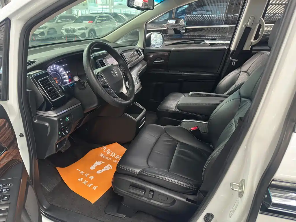 Honda Elysion — миниатюра 6