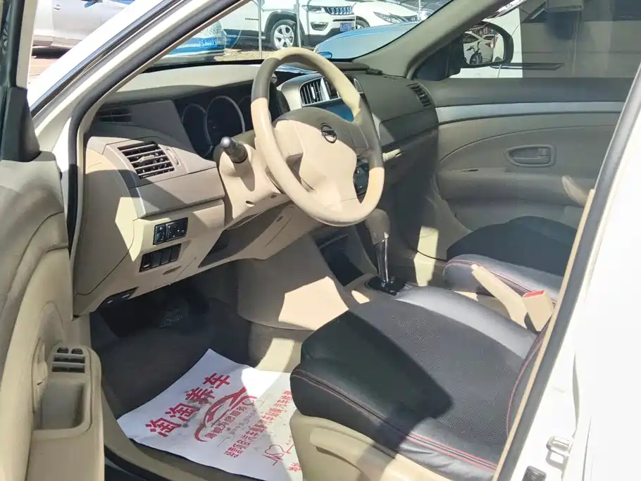 Nissan Sylphy — миниатюра 9