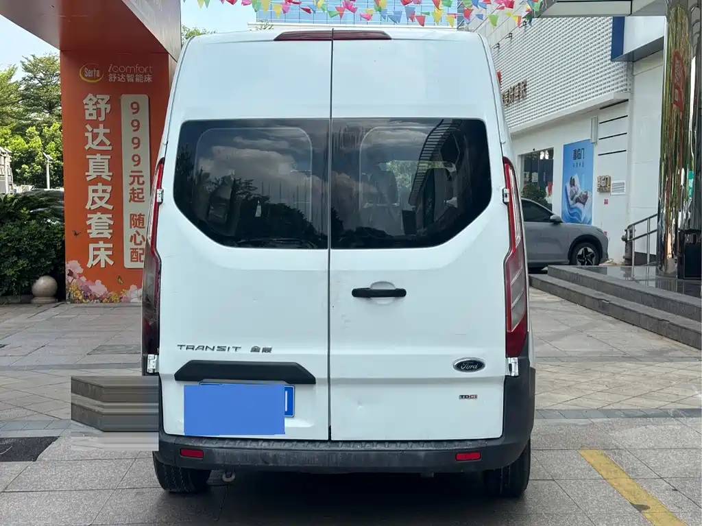 Ford Transit — миниатюра 8