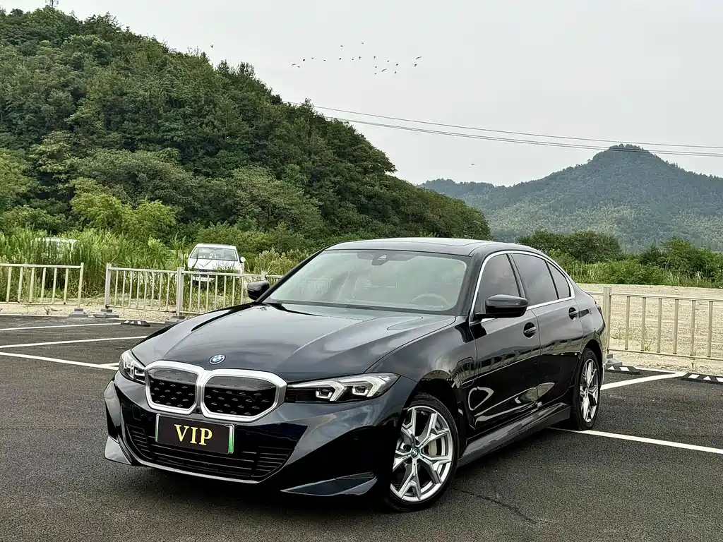 BMW i3 2024