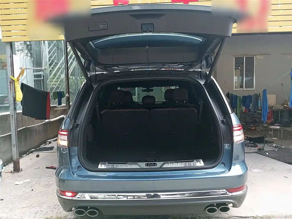 Lincoln Aviator (Import) — миниатюра 9