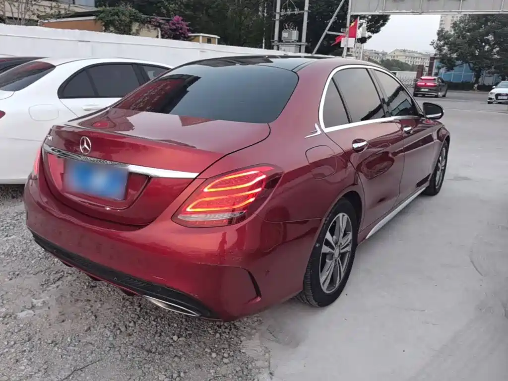 Mercedes-Benz C-Class — миниатюра 7