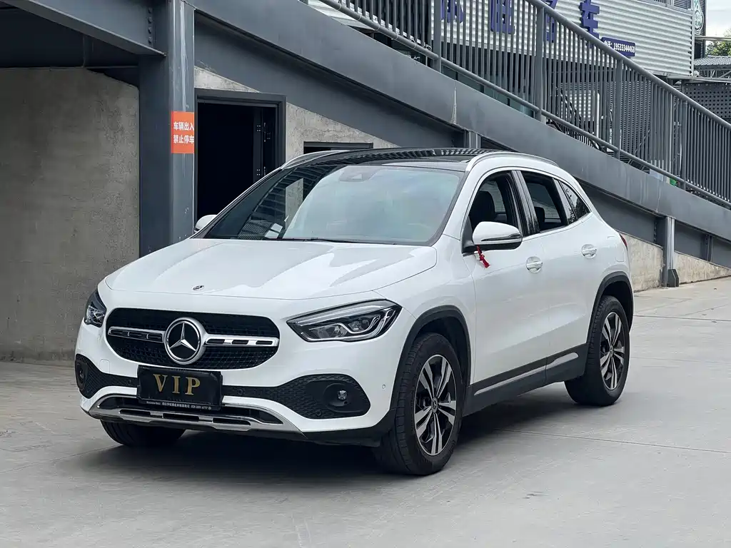 Mercedes-Benz GLA