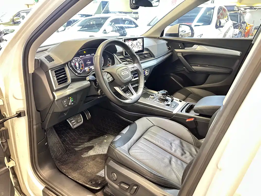 Audi Q5L 40 TFSI Glory Enjoy Fashion Type, фото 4