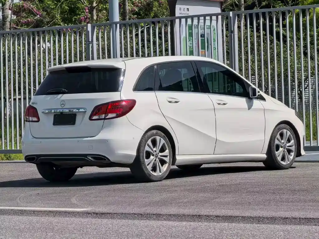 Mercedes-Benz B-Class — миниатюра 5