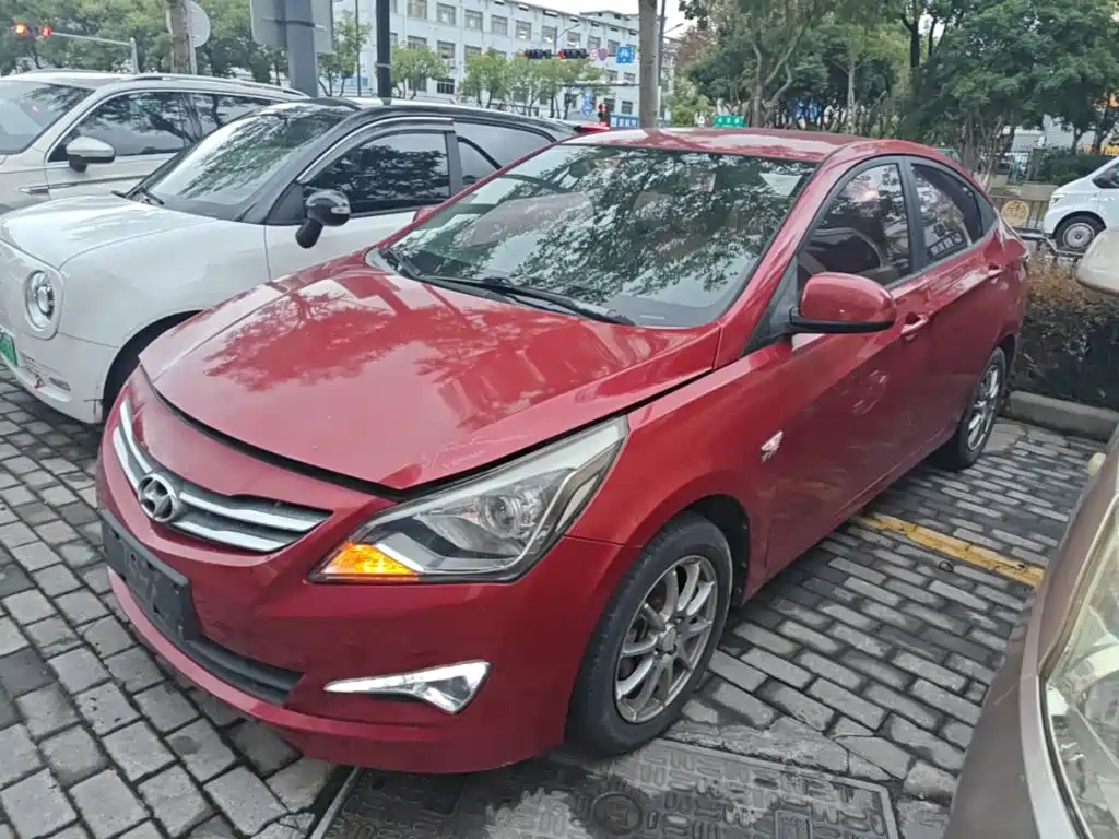 Hyundai Verna — миниатюра 2