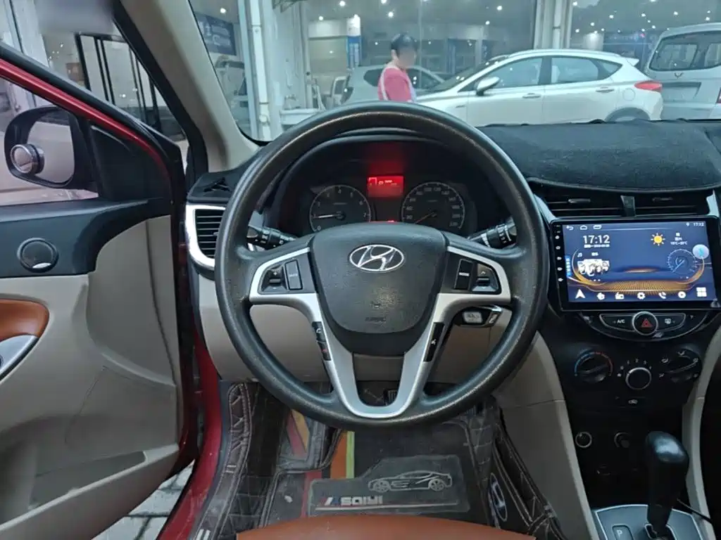 Hyundai Verna — миниатюра 11