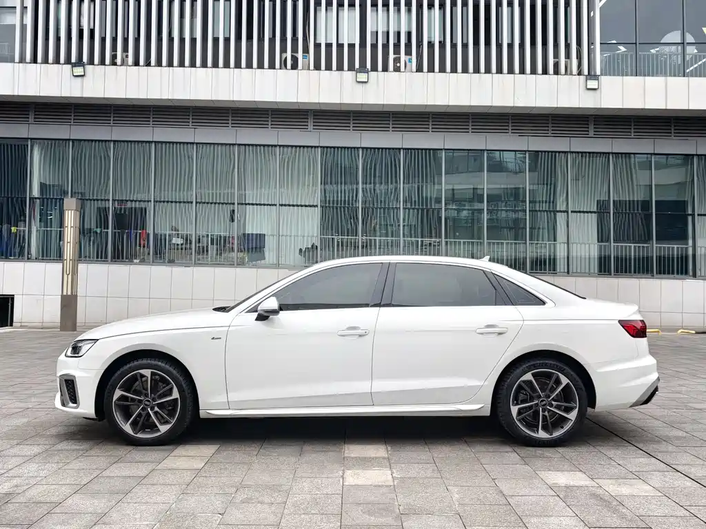 Audi A4L 2025 200 Enjoy 40 TFSI Fashion