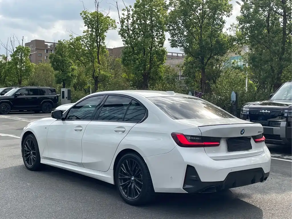 BMW 3 Series — миниатюра 17