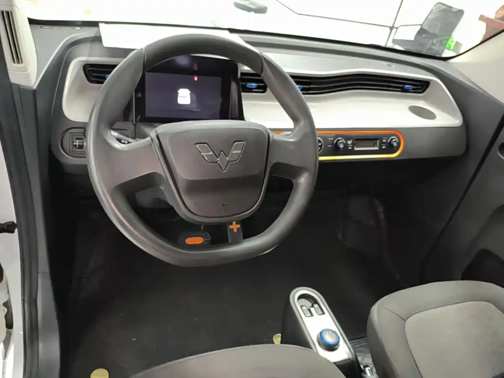 Wuling MINIEV — миниатюра 10