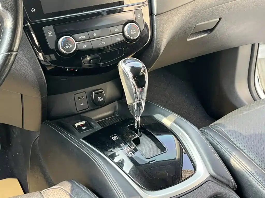 Nissan X-Trail — миниатюра 20