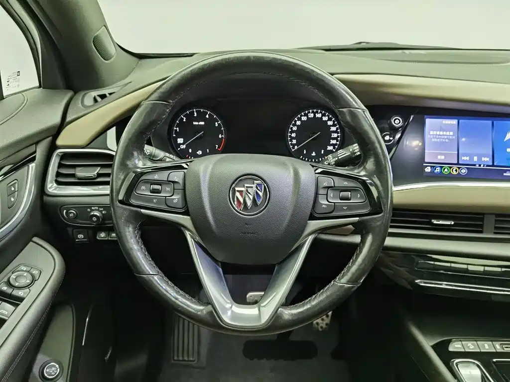 Buick Enclave — миниатюра 11