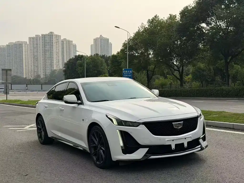 Cadillac CT5 — миниатюра 3
