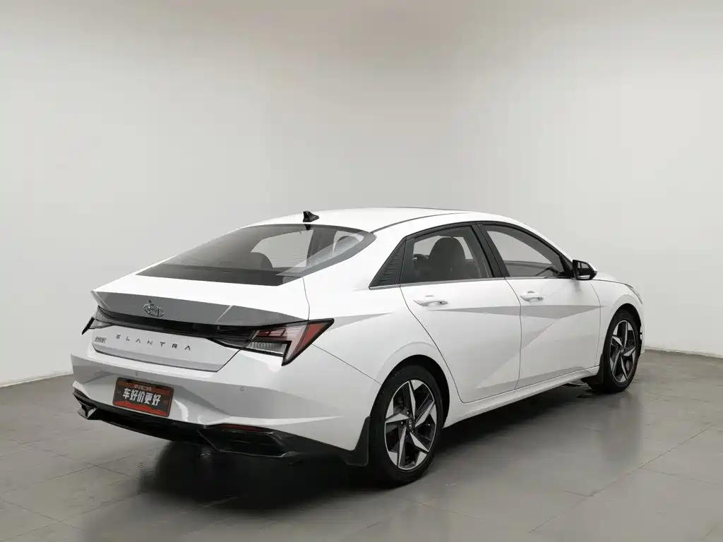 Hyundai Elantra — миниатюра 2