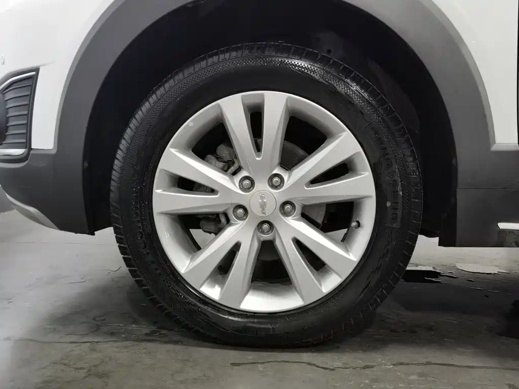 Chevrolet Captiva — миниатюра 17