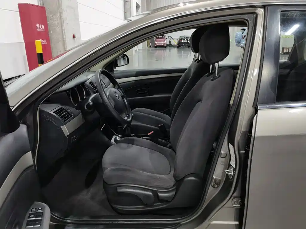 Nissan Sylphy — миниатюра 10