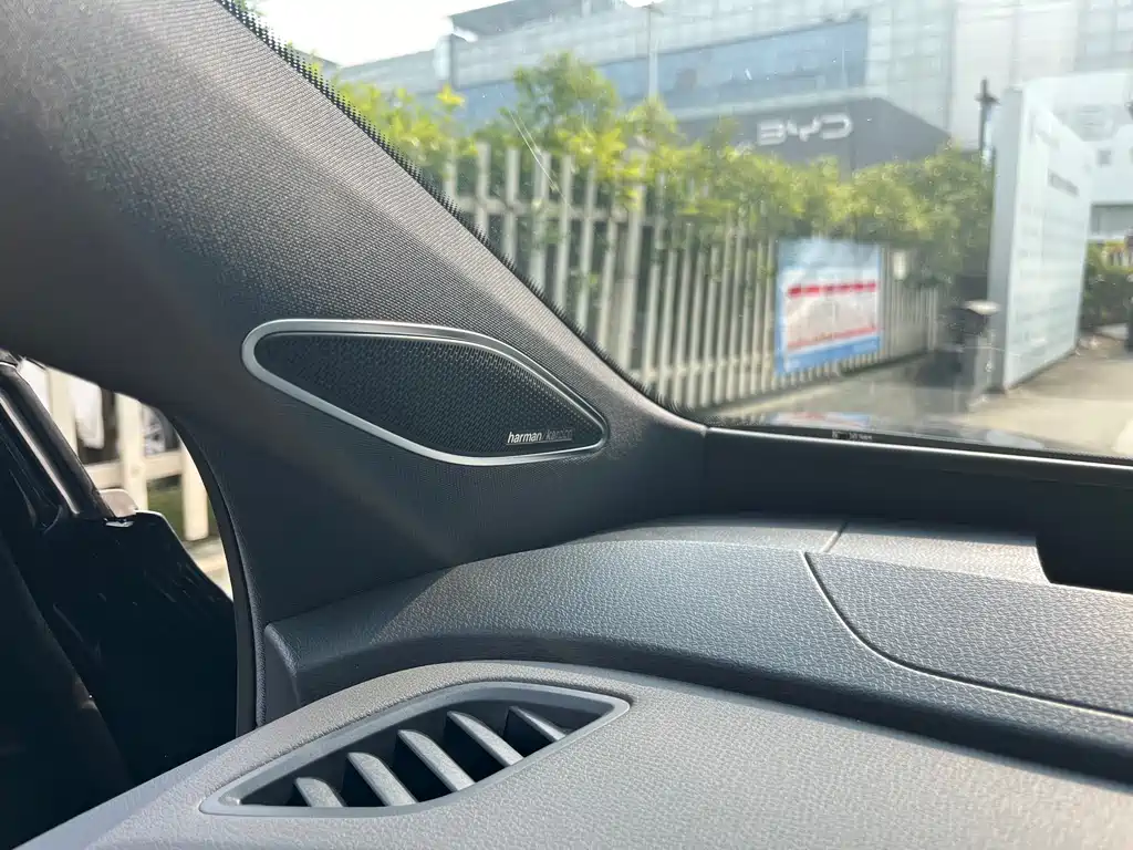 VOLKSWAGEN ID.4 CROZZ