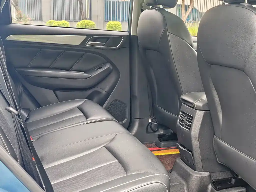 Roewe RX5 20T 2WD Manual Flagship Edition, фото 9