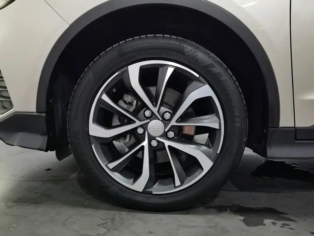 Geely Emgrand S — миниатюра 17