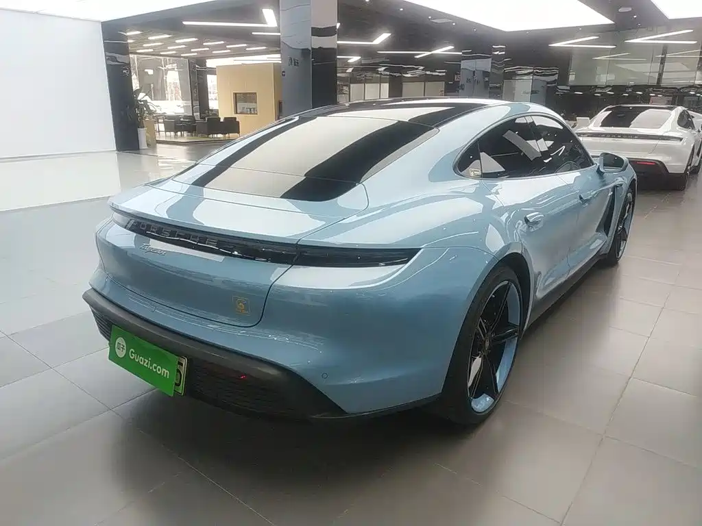 Porsche Taycan 2022 Taycan