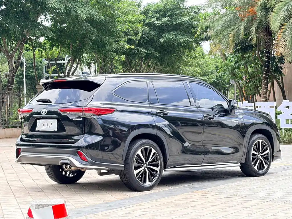 Toyota Crown Kluger 2021 2.5L HEV Luxury
