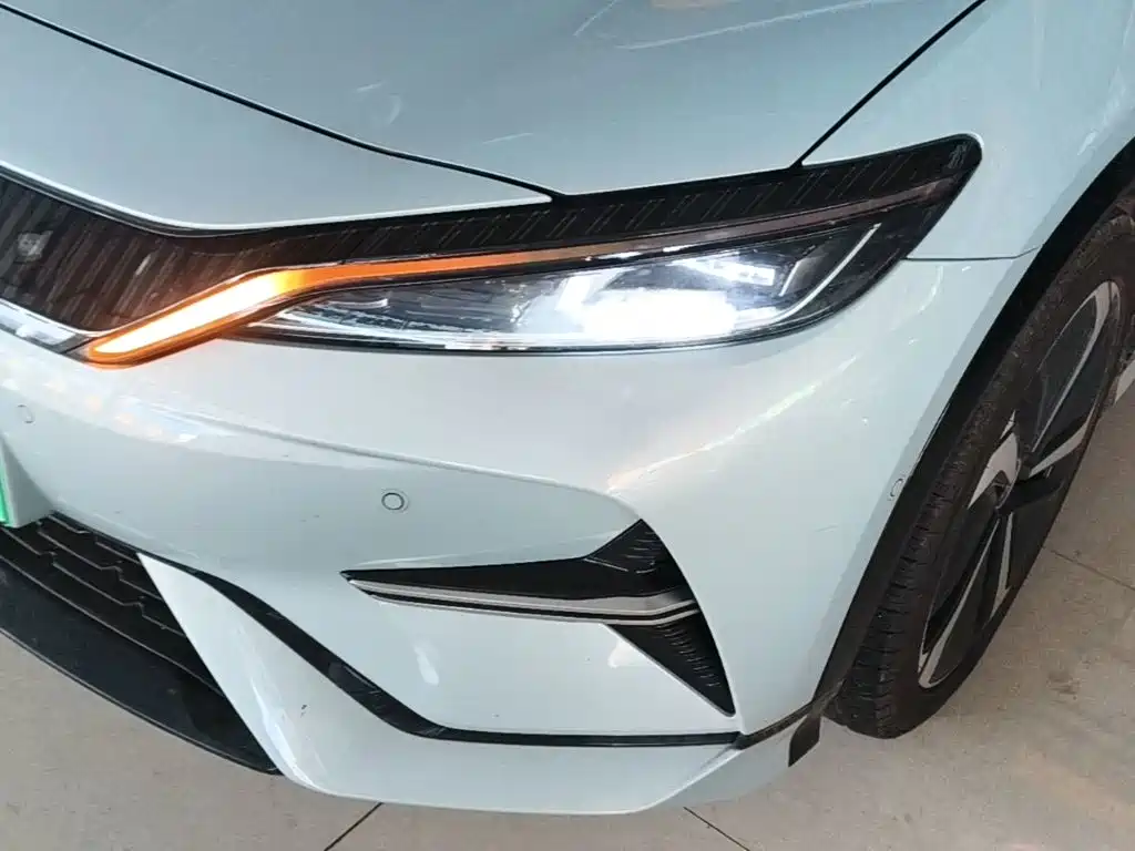 BYD L EV — миниатюра 24