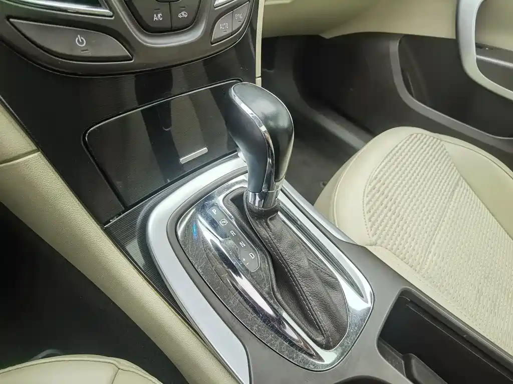 Buick Regal — миниатюра 13