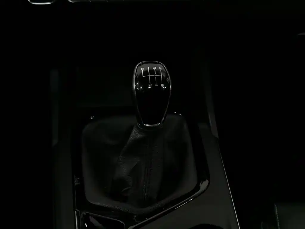 Geely Emgrand S — миниатюра 13