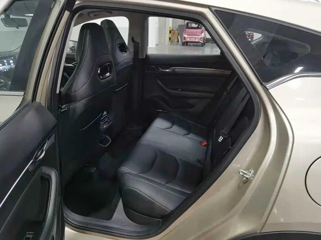 Geely Emgrand S — миниатюра 15