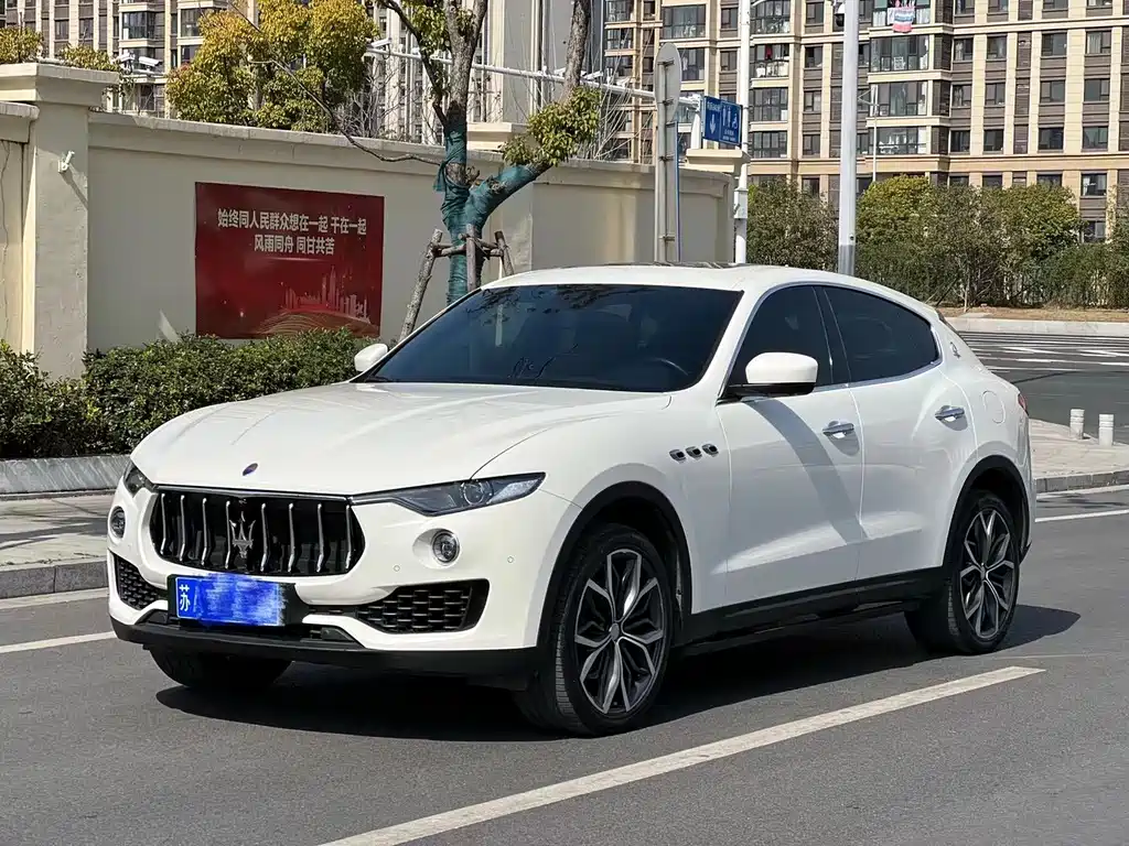 MASERATI LEVANTE