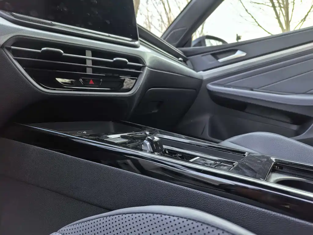 Volkswagen Lamando 2026 L GTS 380TSI
