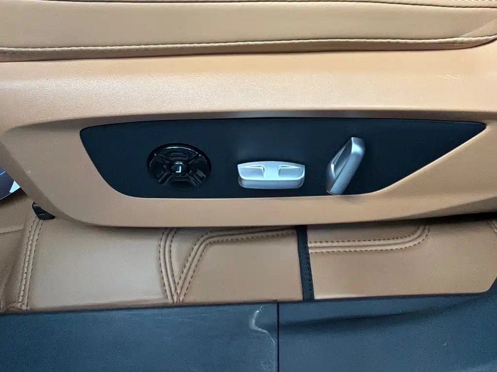 Li Auto Li ONE — миниатюра 14
