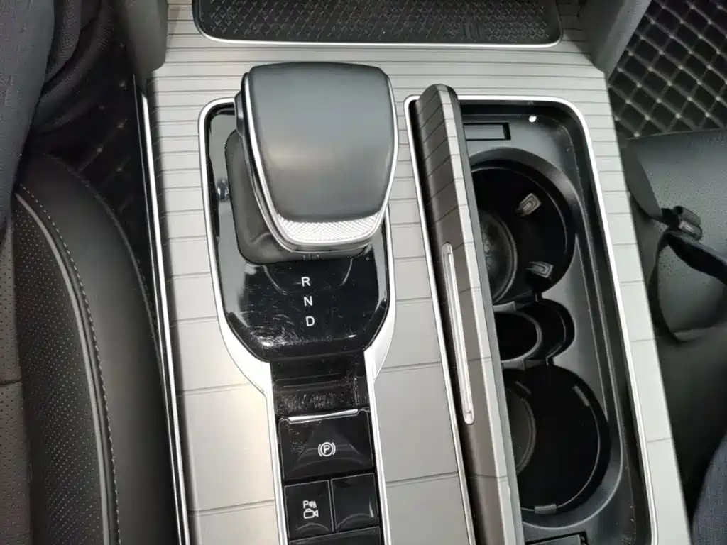 Hongqi Hongqi HS7 PHEV — миниатюра 14