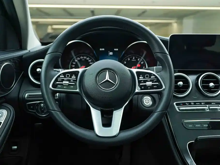 Mercedes-Benz C-Class — миниатюра 15